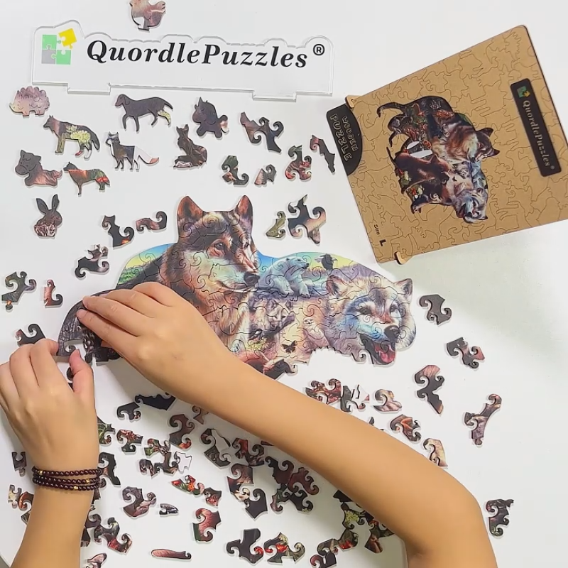 Drevená skladačka wolf pack