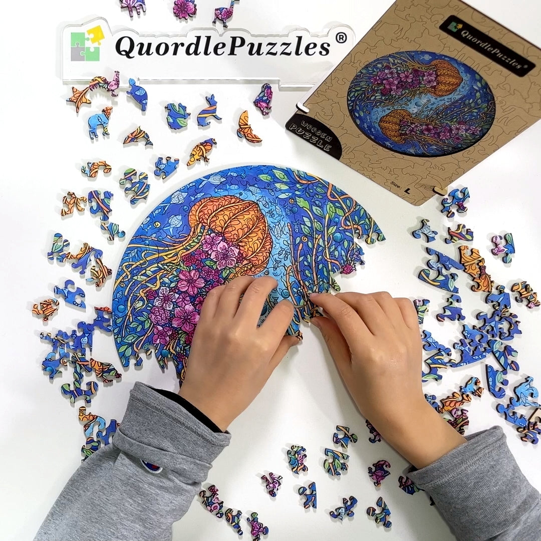 Dvojité puzzle medúzy